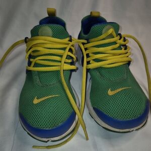 Nike Kids Green and Yellow Sneakers